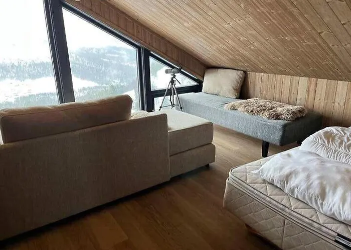 Holiday home With Inout And View Of Loefjell